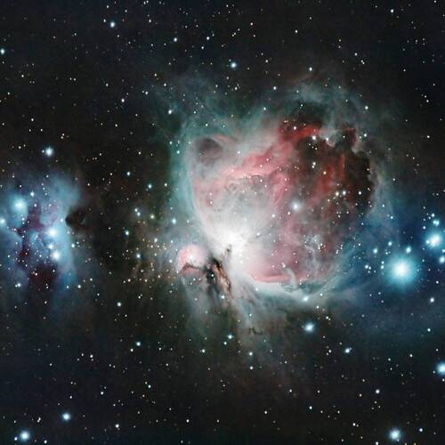 Des étoiles aux atomes