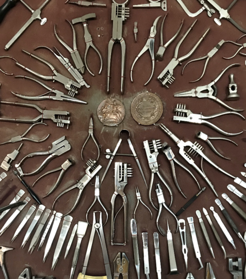 © Musée de la pince