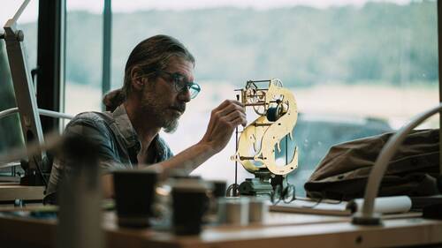 La formation « Introduction à la mécanique d’art » de l’Association Mec-Art pour la première fois en anglais.